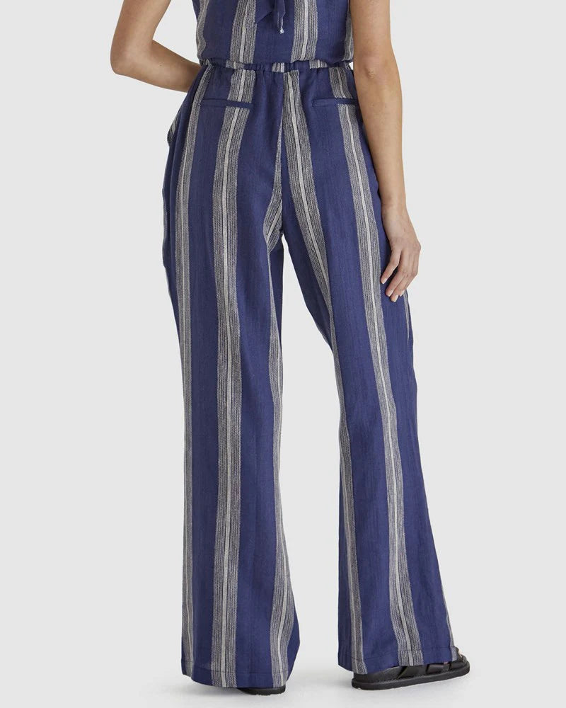 Lizzy Pant