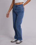 Mila Straight Comfort Jean